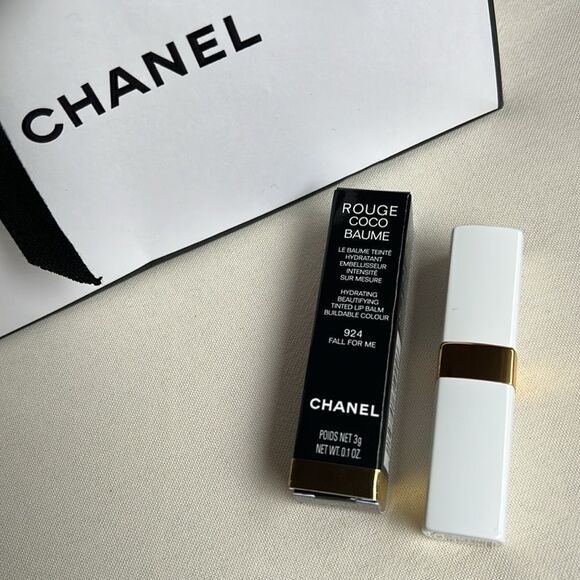 CHANEL Rouge Coco Baume Fall For Me Timted Lip balm - Picture 5 of 12